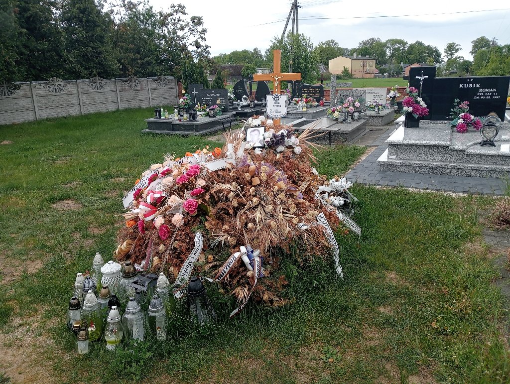 Grób Robert Marczak